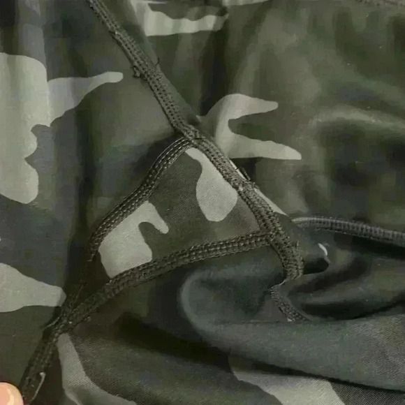 Athleta High Rise Chit Chat Tight - Picture 14 of 14